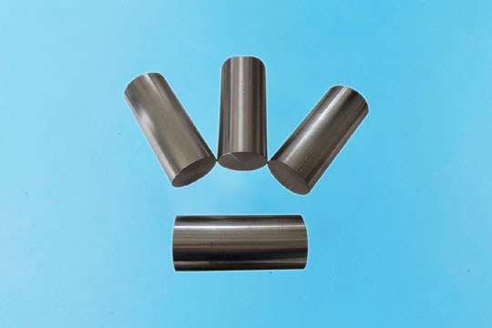 ZIRCONIUM BAR